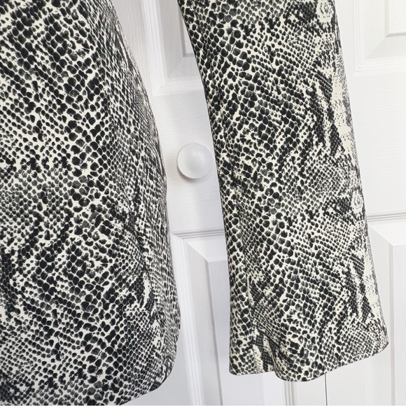 Norma Kamali Grey Python Reptile Snakeskin Long Flare Sleeve Top Medium - Picture 7 of 16